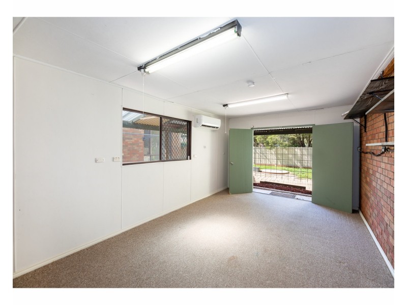 24 Sunwood Drive, Lavington NSW 2641