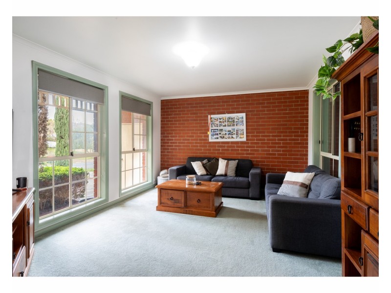 10 Ovens Court, West Wodonga VIC 3690