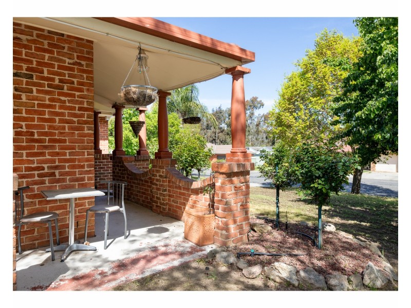 89 Crawshaw Crescent, Glenroy NSW 2640