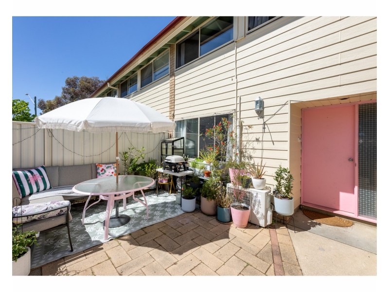 12/429 Griffith Road, Lavington NSW 2641