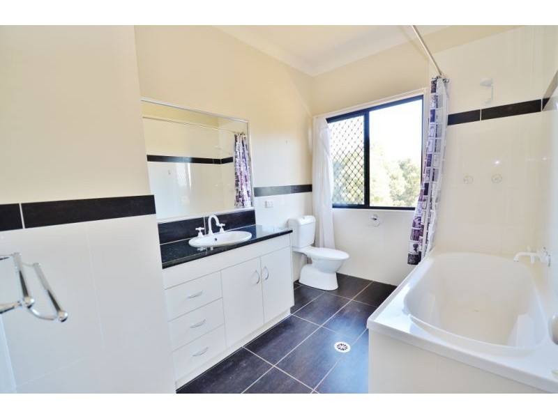 9 Otto Road, Glenore Grove QLD 4342