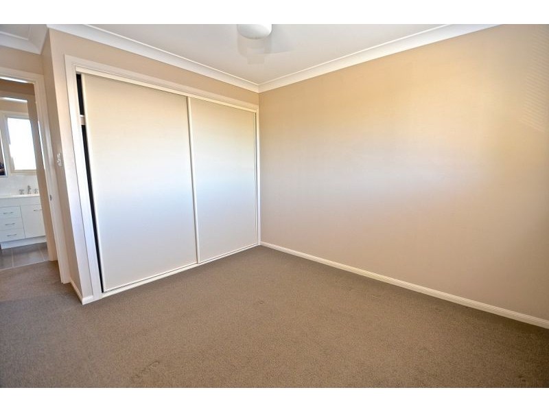 2/18 East Street, Gatton QLD 4343