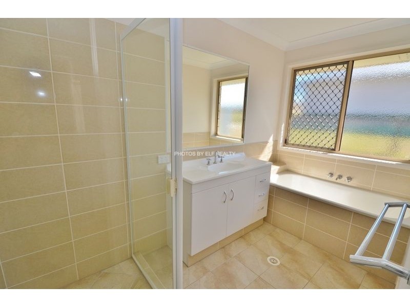2 Westwood Crescent, Hatton Vale QLD 4341