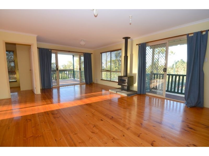 70 Cricket Road, Regency Downs QLD 4341