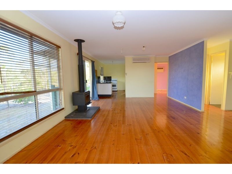 70 Cricket Road, Regency Downs QLD 4341