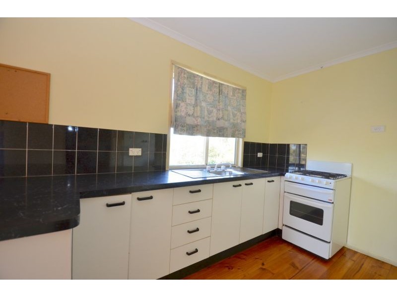 70 Cricket Road, Regency Downs QLD 4341