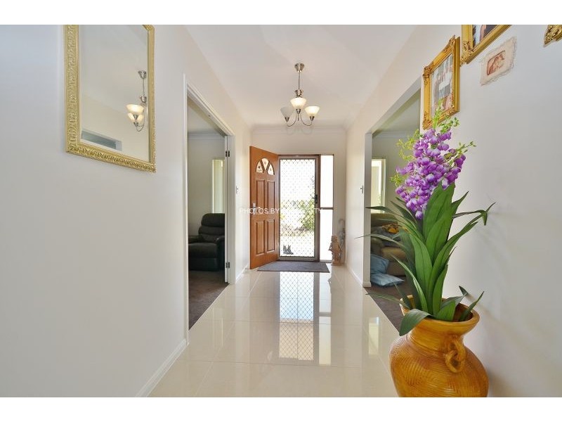 10 Graham Court, Hatton Vale QLD 4341