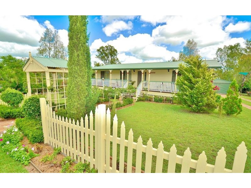 10 Walter Court, Glenore Grove QLD 4342