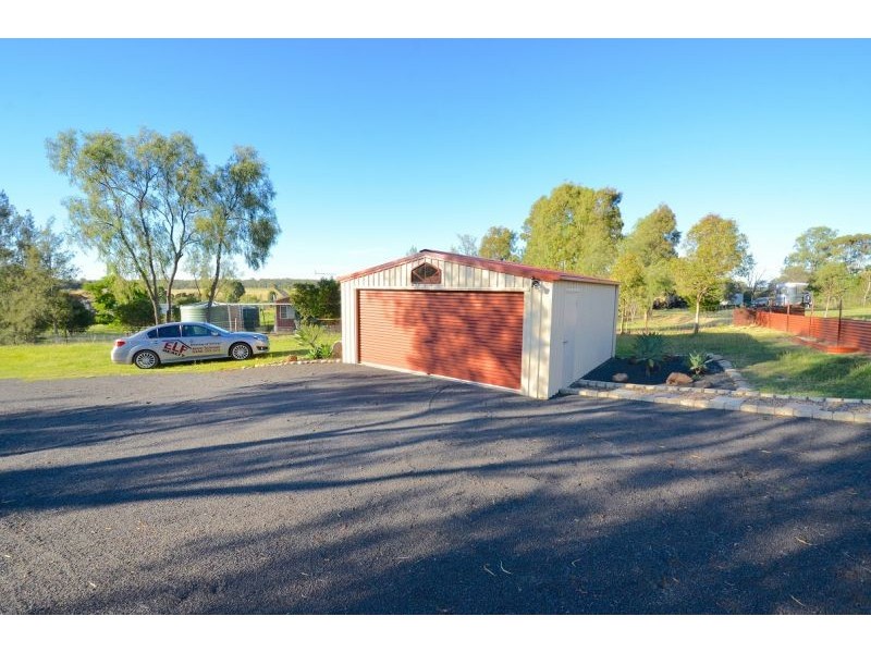 15 Nathan Court, Plainland QLD 4341