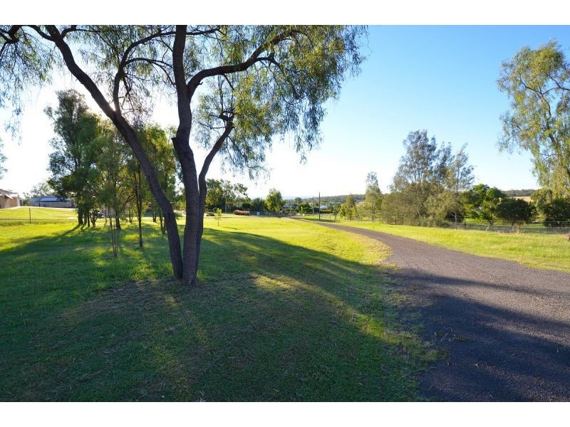 15 Nathan Court, Plainland QLD 4341