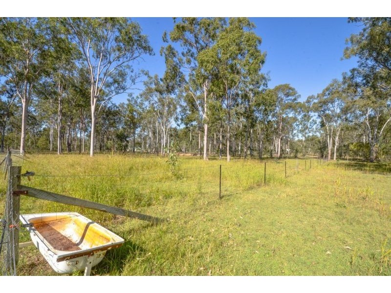 Lockyer Waters QLD 4311