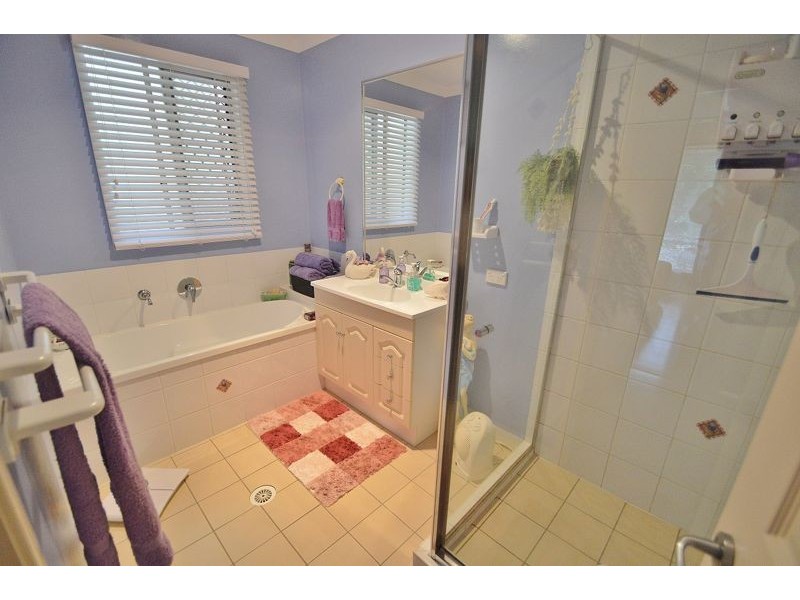 44 Australia II Drive, Kensington Grove QLD 4341