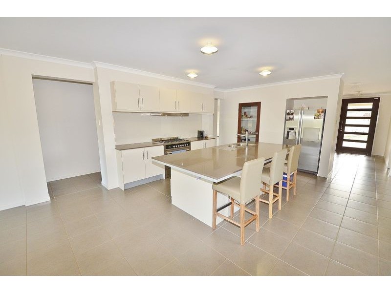 Kensington Grove QLD 4341