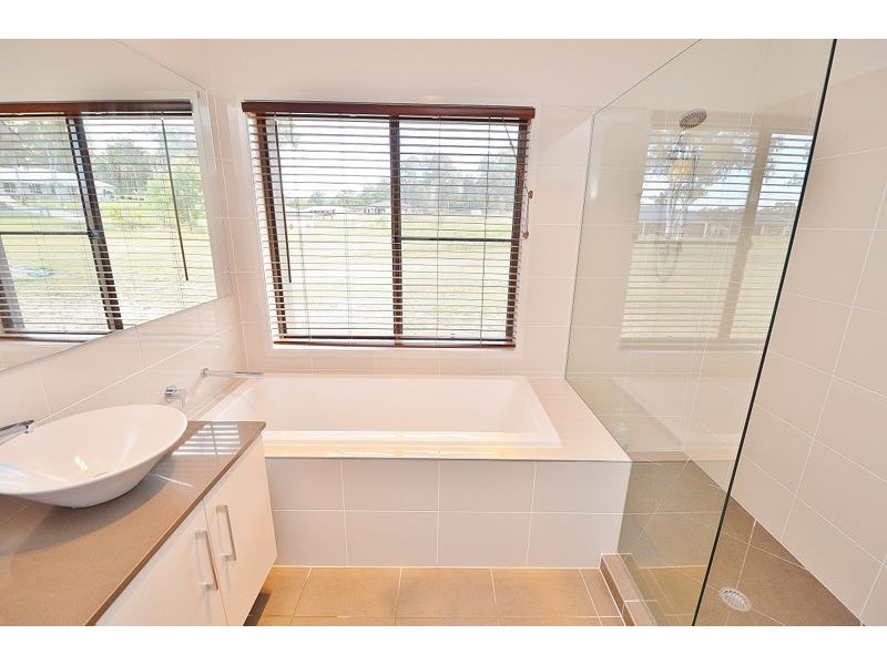 Kensington Grove QLD 4341