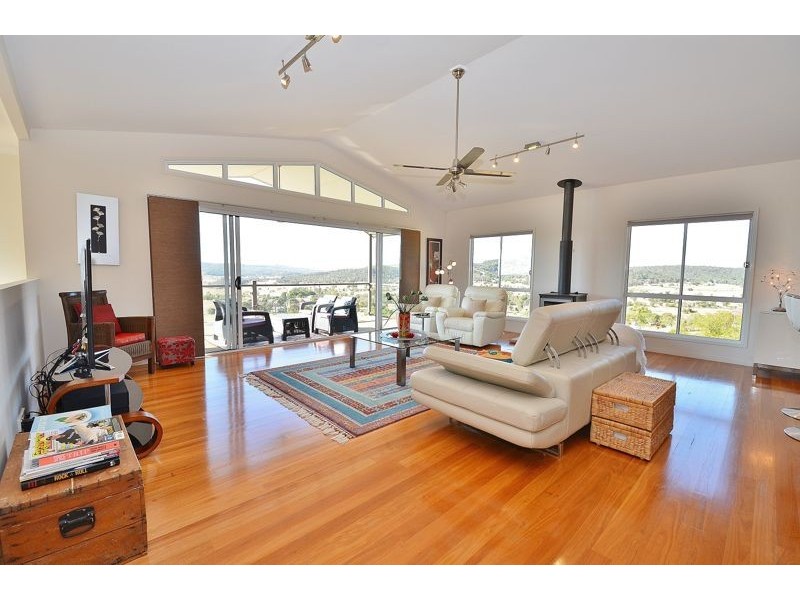 4 Vale Court, Summerholm QLD 4341