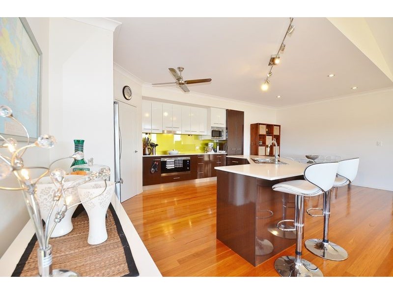 4 Vale Court, Summerholm QLD 4341