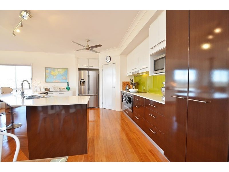 4 Vale Court, Summerholm QLD 4341