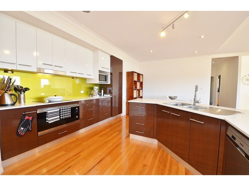 4 Vale Court, Summerholm QLD 4341