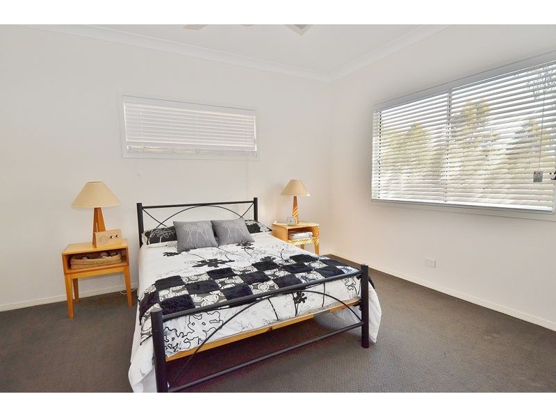 4 Vale Court, Summerholm QLD 4341