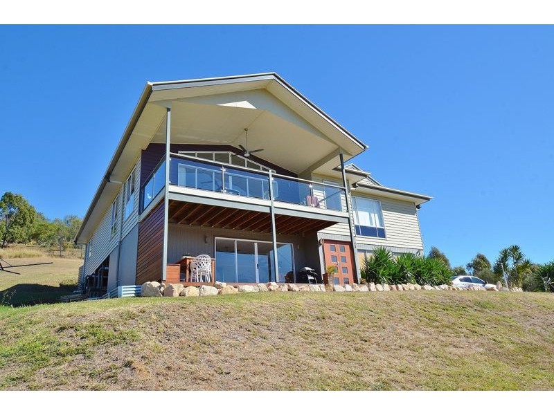4 Vale Court, Summerholm QLD 4341