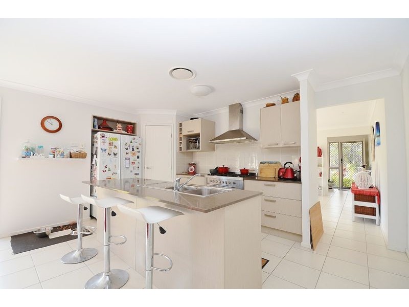 14 White Gums Road, Hatton Vale QLD 4341