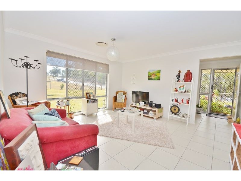 14 White Gums Road, Hatton Vale QLD 4341