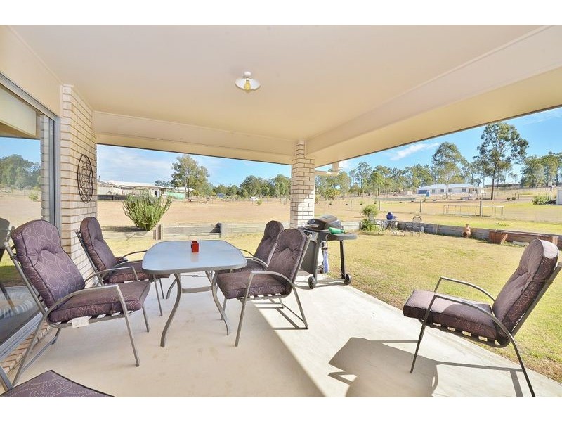 14 White Gums Road, Hatton Vale QLD 4341