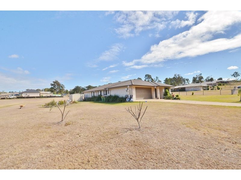 14 White Gums Road, Hatton Vale QLD 4341