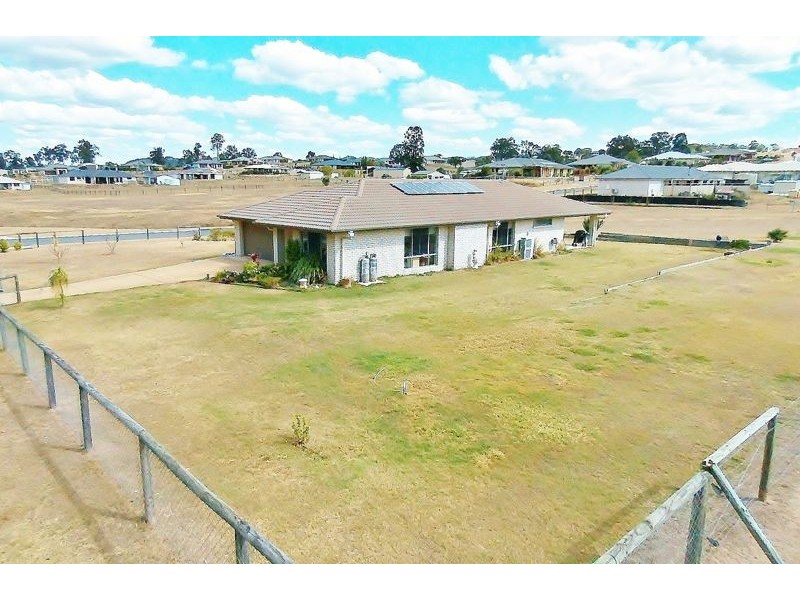 14 White Gums Road, Hatton Vale QLD 4341