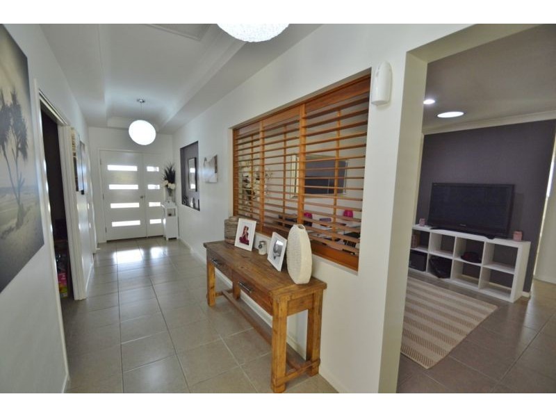 15 Harwood Street, Kensington Grove QLD 4341