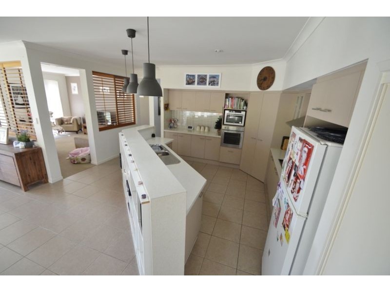 15 Harwood Street, Kensington Grove QLD 4341
