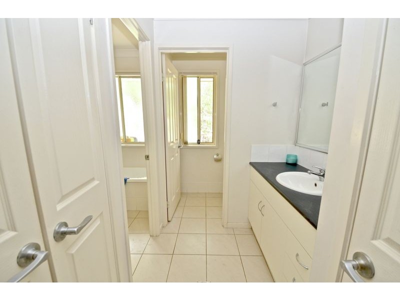 25 Bentley Drive,, Regency Downs QLD 4341