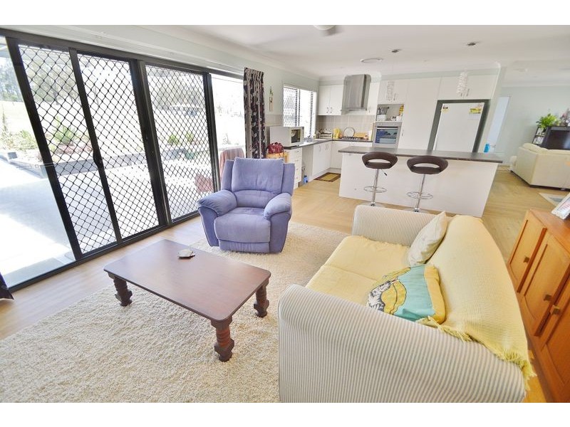Kensington Grove QLD 4341