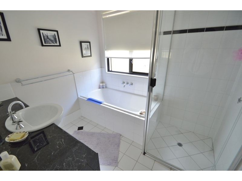 Kensington Grove QLD 4341