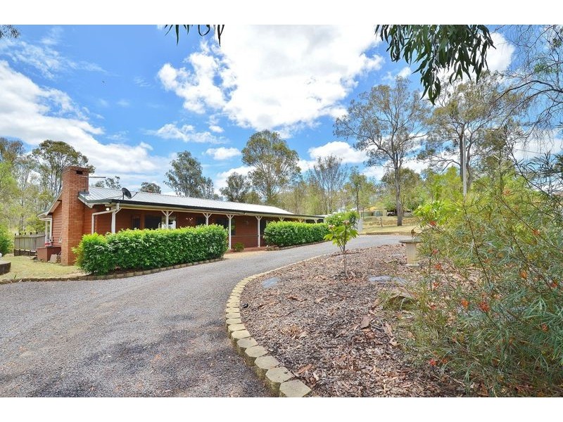 6 Bowers Road, Hatton Vale QLD 4341