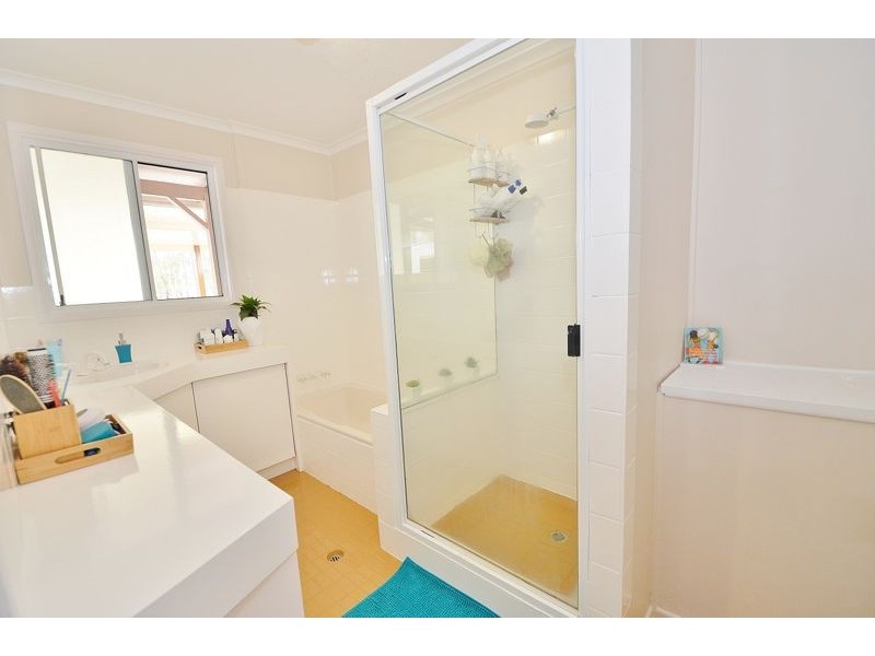 6 Bowers Road, Hatton Vale QLD 4341