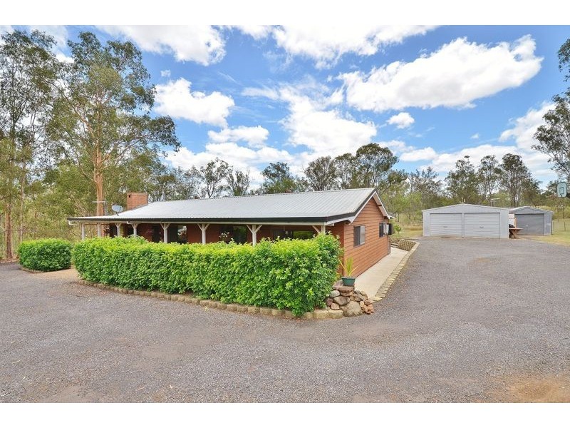 6 Bowers Road, Hatton Vale QLD 4341