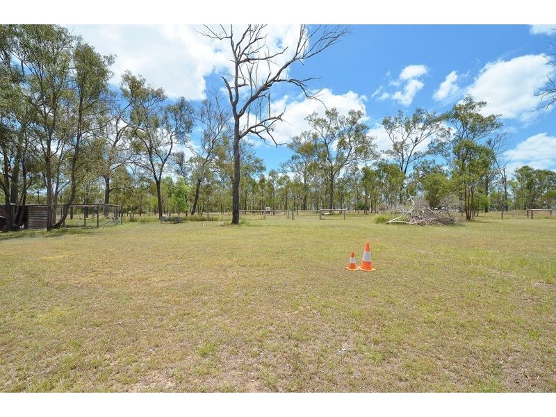 6 Bowers Road, Hatton Vale QLD 4341