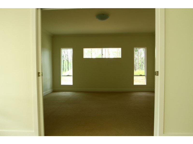 Kensington Grove QLD 4341