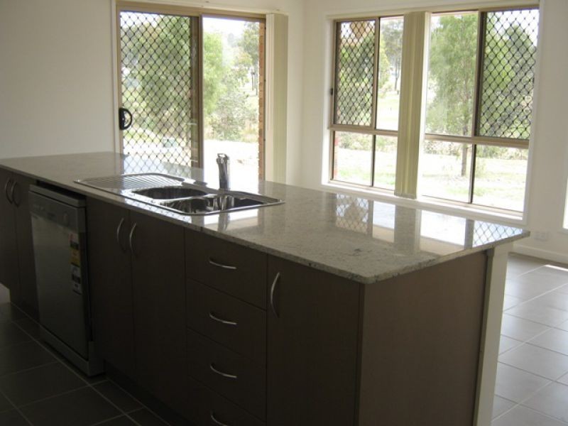 Kensington Grove QLD 4341