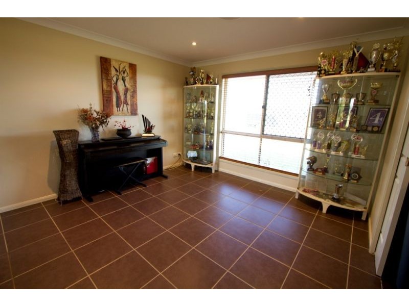 Kentville QLD 4341
