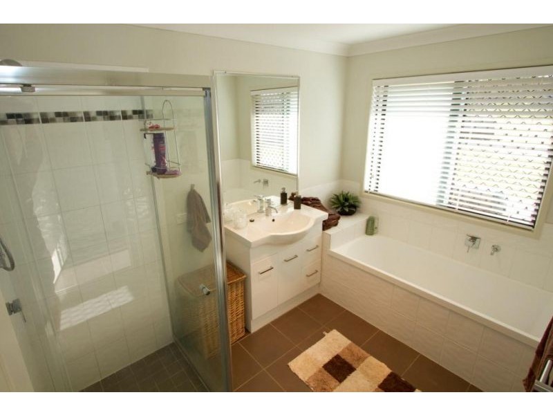 Kensington Grove QLD 4341