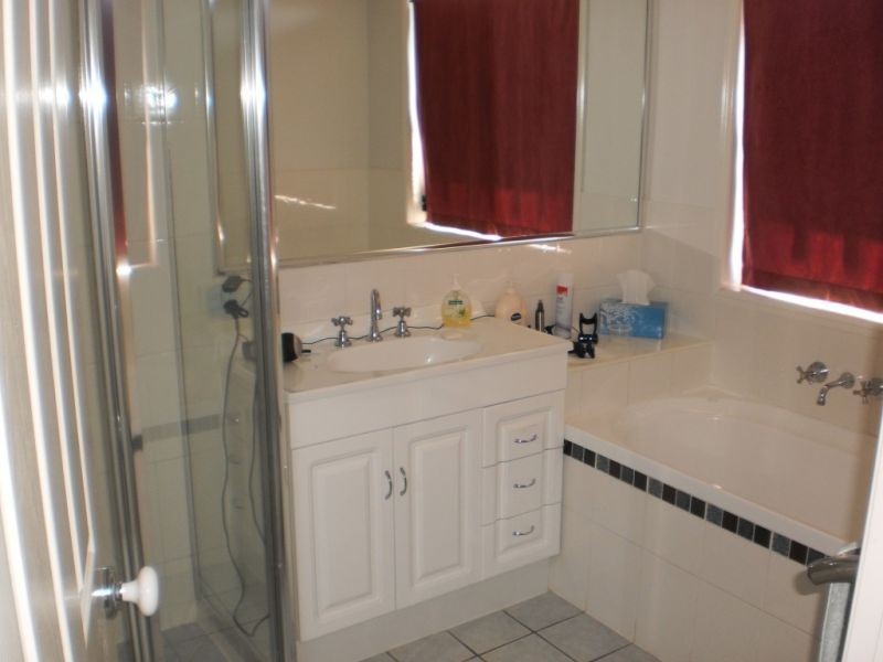 Kensington Grove QLD 4341