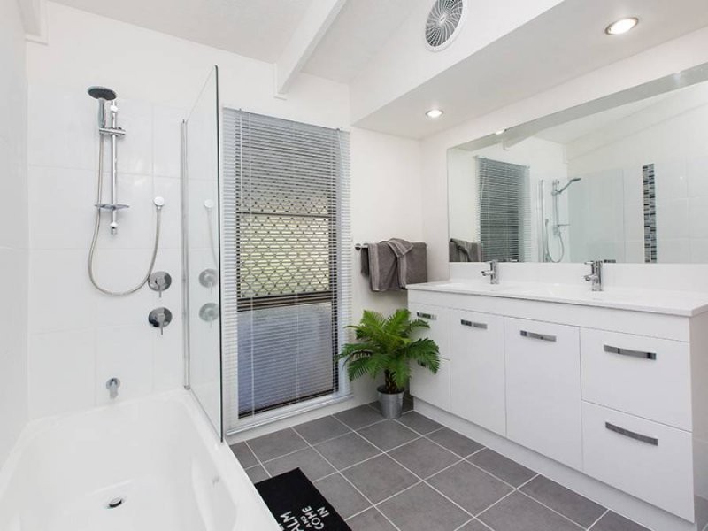 157 Plantain Road, Shailer Park QLD 4128