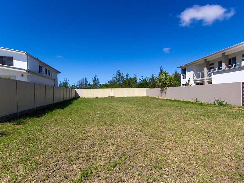 18 Fleetwood Court, Helensvale QLD 4212