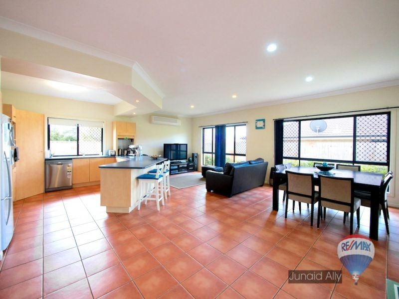 2 Overlord Place, Kuraby QLD 4112