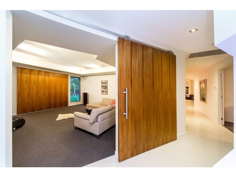 54 Morialta Place, Parkinson QLD 4115