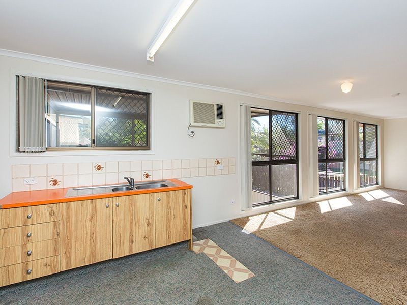 27 Ravenala Street, Sunnybank Hills QLD 4109
