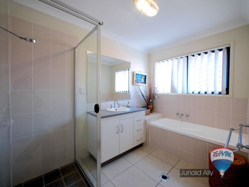 51 Caribbea Street, Eight Mile Plains QLD 4113