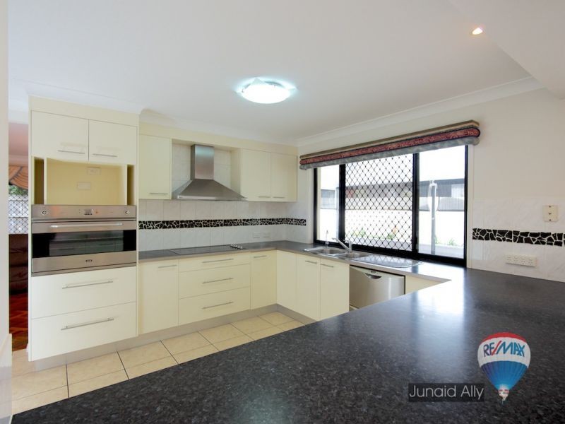 27 The Heights, Underwood QLD 4119